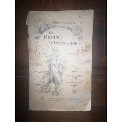 La Revue d'infanterie par le Ministère de la Guerre 1924