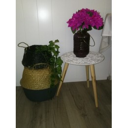 Vase en verre mauve