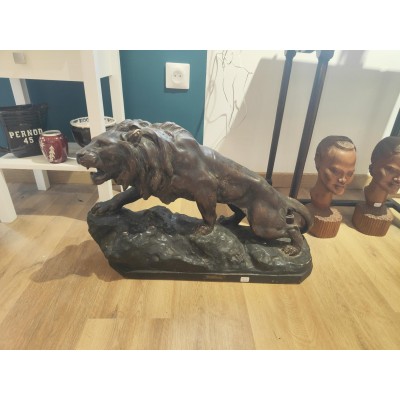Sculpture Lion en furie par armand Fagotto