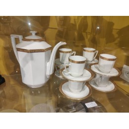 Service à café en porcelaine de limoges modèle Betoule f.legrand et Cie blanc avec un liseré doré complet N°5 style Empire