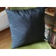 Coussin avec housse noir à message Just be yourself You are beautiful