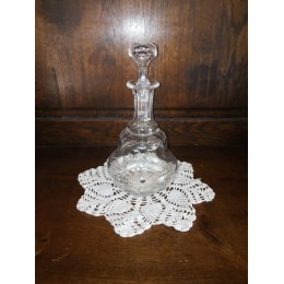 Carafe en cristal de forme poire